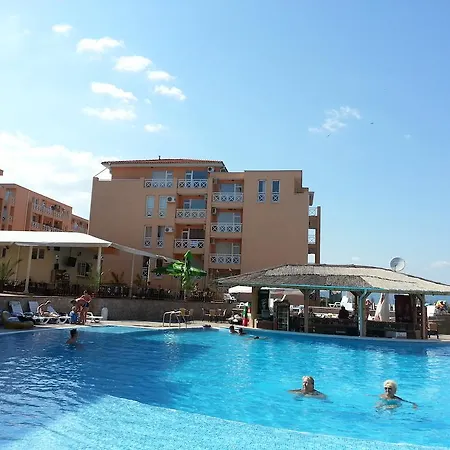 Sunny Day 6 - Menada Apartment