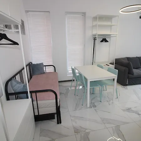 Sunny Day 6 - Menada *