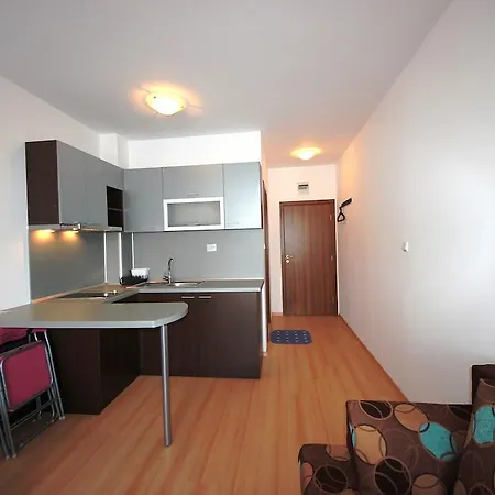 Sunny Day 6 - Menada