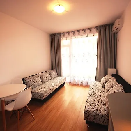 Sunny Day 6 - Menada Apartmán *